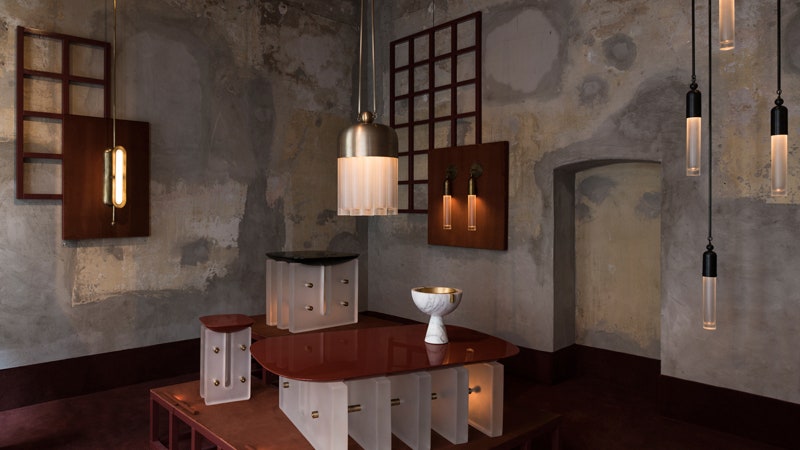 Коллекция Apparatus  мебель и светильники от ньюйоркского дуэта