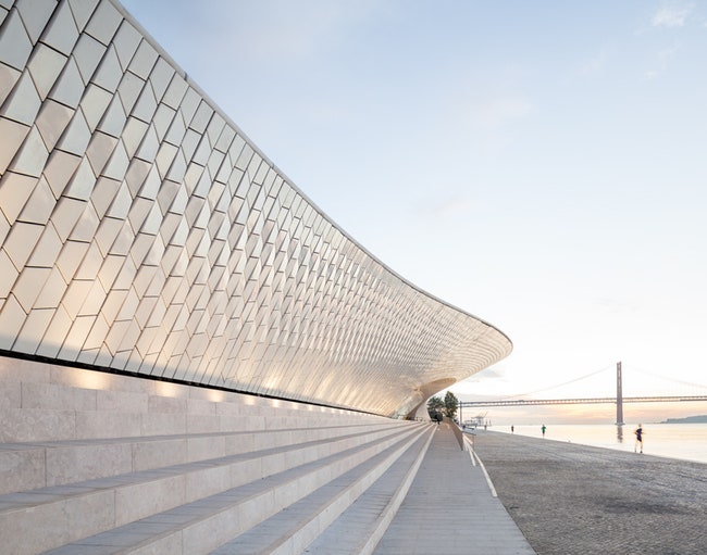 Музей искусства архитектуры и технологий в Лиссабоне. Подробнее о проекте читайте по клику на изображение....