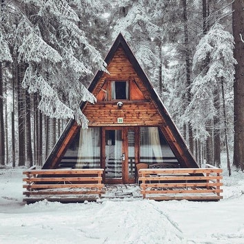 Вдохновение на неделю: уютные домики в зимнем пейзаже