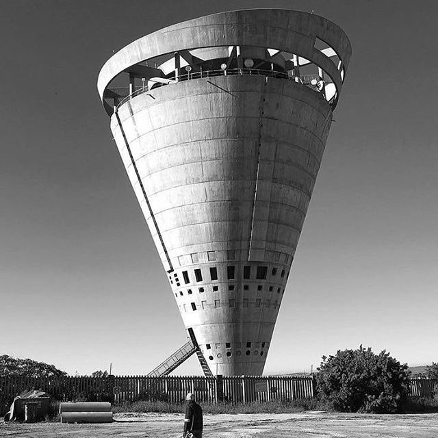 Центральная водонапорная башня Мидранд ЮАР. Архитектор GAPP Architects amp Urban Designers.
