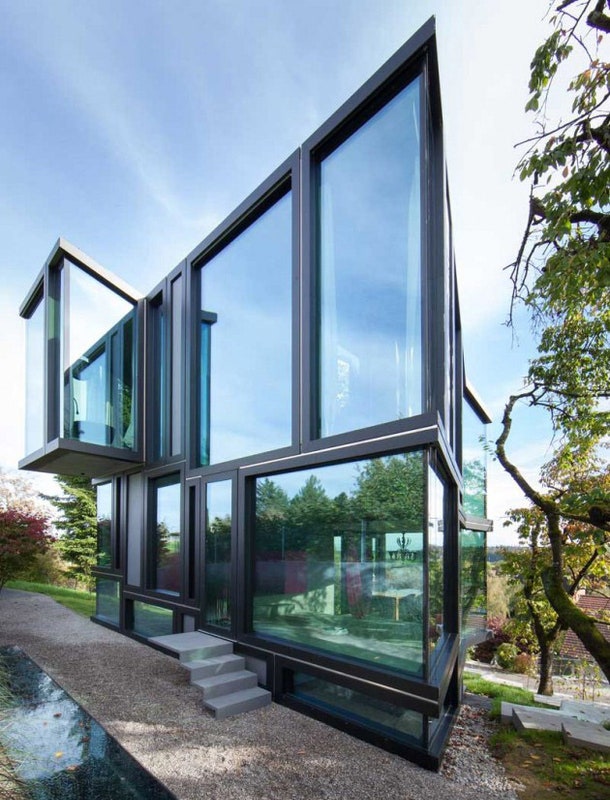 Дом в Швейцарии бюро L3P Architekten. Нажмите на фото чтобы прочитать подробнее о проекте....