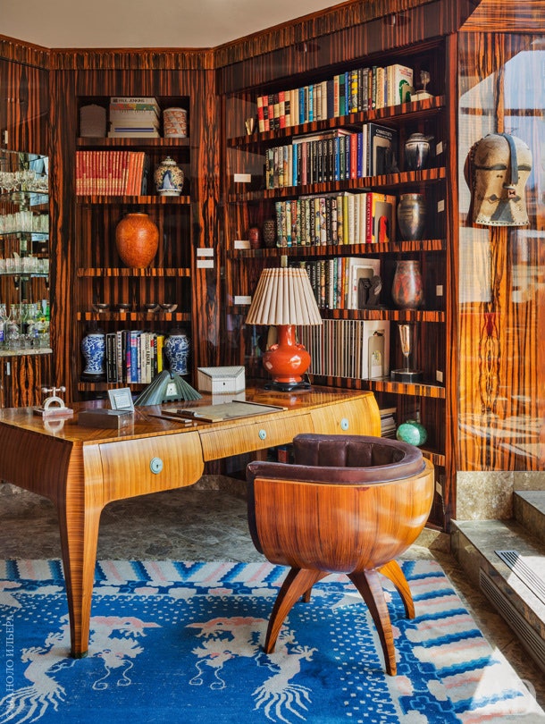 Квартира коллекционера мебели и искусства эпохи ардеко Стивена Келли в НьюЙорке. Нажмите на фото чтобы посмотреть все...