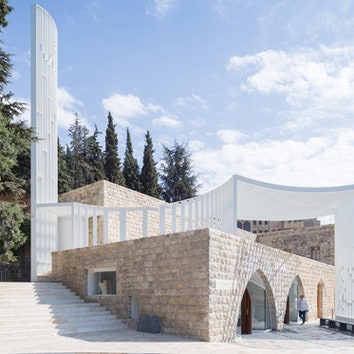 Миниатюрная мечеть в Ливане
