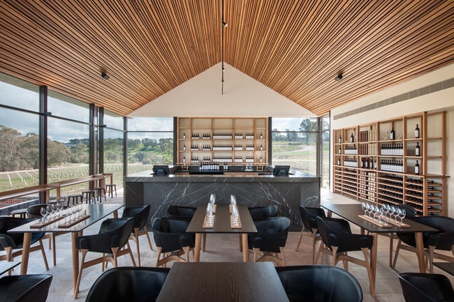 Винодельня St Hugo в Австралии работа JBG Architects и дизайнеров из StudioGram | Admagazine
