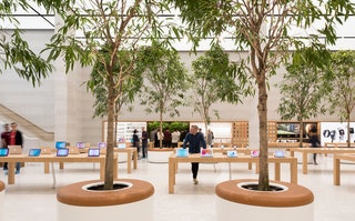 Магазин Apple в Лондоне бюро Foster  Partners. Подробнее о проекте читайте по клику на фото....