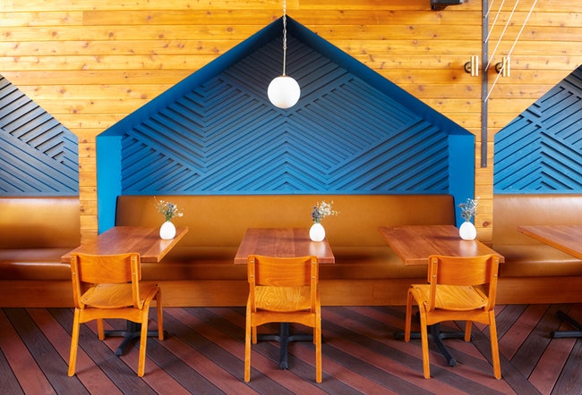 Деревянный ресторан Madison в СанДиего интерьеры от студии Archisects | Admagazine