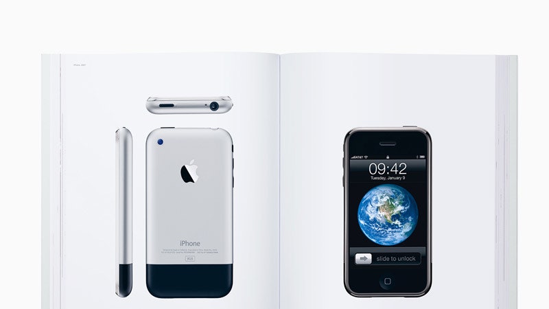 Книга Designed by Apple in California об истории дизайна посвященная Стиву Джобсу | Admagazine