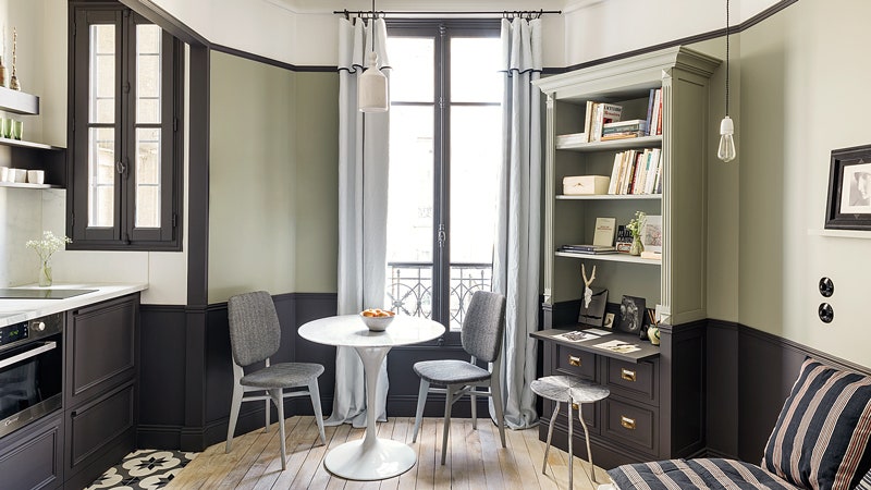 Графичный интерьер 18метровой квартиры в Париже работа Марианны Эвенну | Admagazine