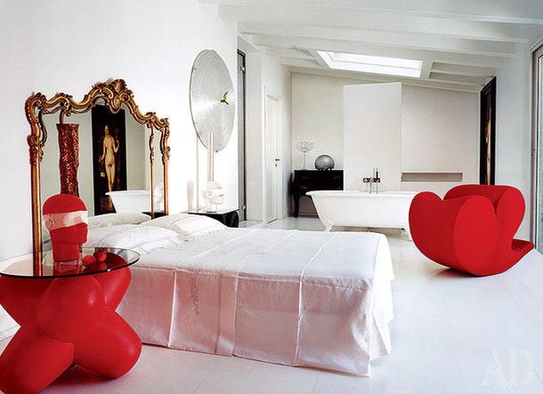 Дом в Милане хозяин и дизайнер Фабио Новембре.