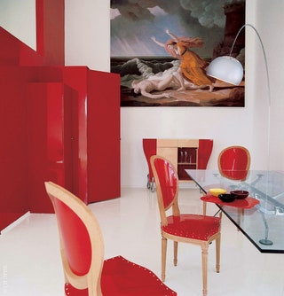 Мебель в столовой “Красного дома” сделана по дизайну Пуччи ди Росси.