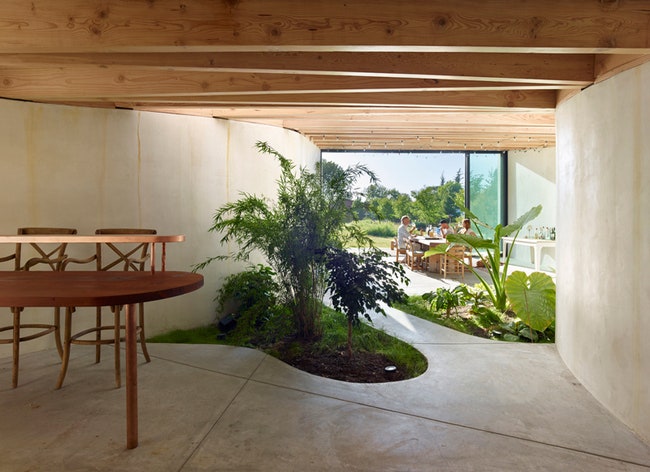 Садовый павильон при студии художников в Калифорнии