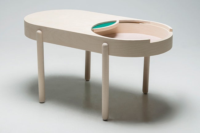 Журнальный столик Birk с секцией для хранения от норвежского дизайнера Иселин Дубланд | Admagazine