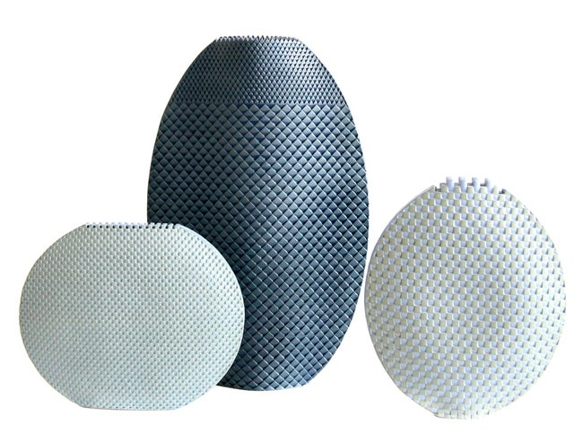 Керамические вазы с имитацией текстиля