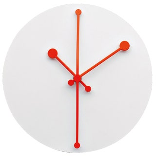 Часы Dotty дизайнер Аби Алис Alessi в ГУМе. Цена — от 5700 руб.