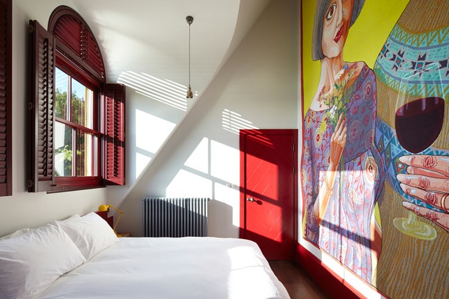 Дом в Эссексе с облицовкой из цветной майолики для проекта Living Architecture | Admagazine