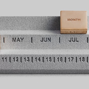 Вечный календарь от испанских дизайнеров