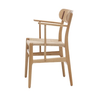 Обеденный стул CH26 по дизайну Ханса Вегнера дуб и орех Carl Hansen  Søn.