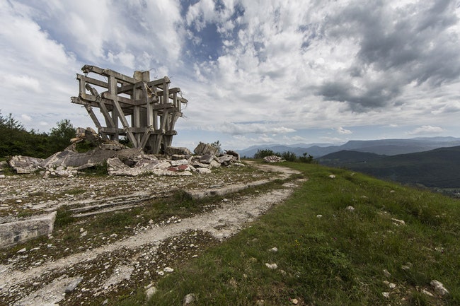 Монумент Makljen Босния