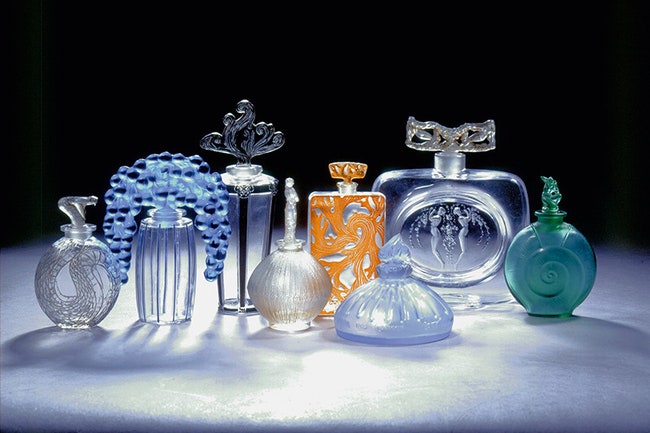 Любовь Рене Лалика к стеклу начиналась с проектирования парфюмерных флаконов.
