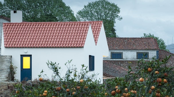 Дом смотрителя виноградников в Португалии по проекту бюро SAMF Arquitectos | Admagazine