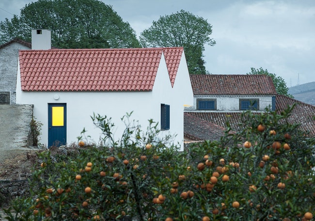 Дом смотрителя виноградников в Португалии по проекту бюро SAMF Arquitectos | Admagazine