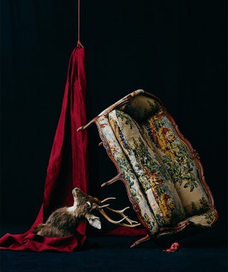 Диван массив льняная ткань с набивным рисунком Century Furniture €7464. Ткань Linen Sateen лен Sequana €188 за метр.