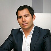 Костас Тогас        внук основателя Togas управляет компанией с 1995 года.