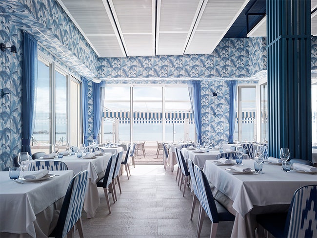 Морской ресторан Tropical в Валенсии фото интерьеров работы Карлоса Серра | Admagazine