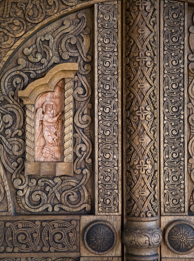 Деталь интерьера деревянной церкви Воскресения на горе Левитана.