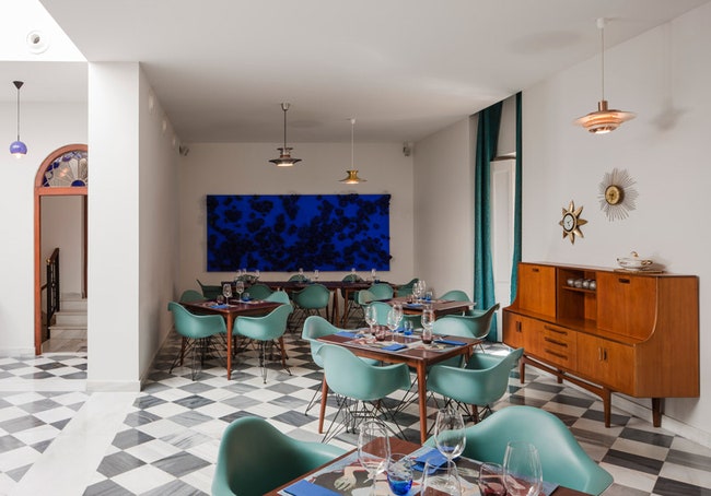 Ресторан El Tragaluz в Испании интерьеры после возвращения зданию исторического облика | Admagazine
