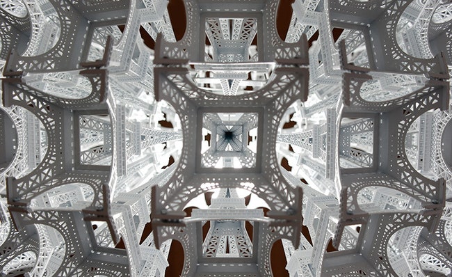 Потолочный светильник Colosseum из эйфелевых башен для голландской студии Plankton | Admagazine