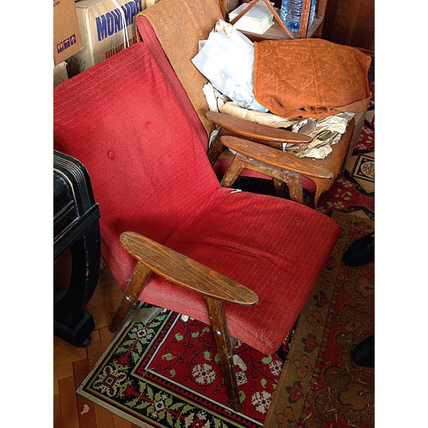 Винтажное кресло 1960х годов до реставрации.