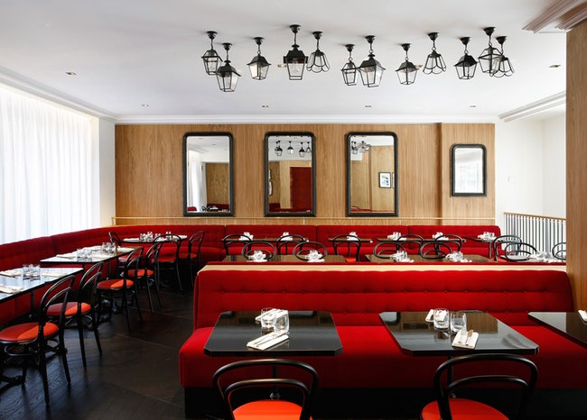 Французское кафе Le Vrai в Милане фото интерьеров от дизайнера Карин Левкович | Admagazine