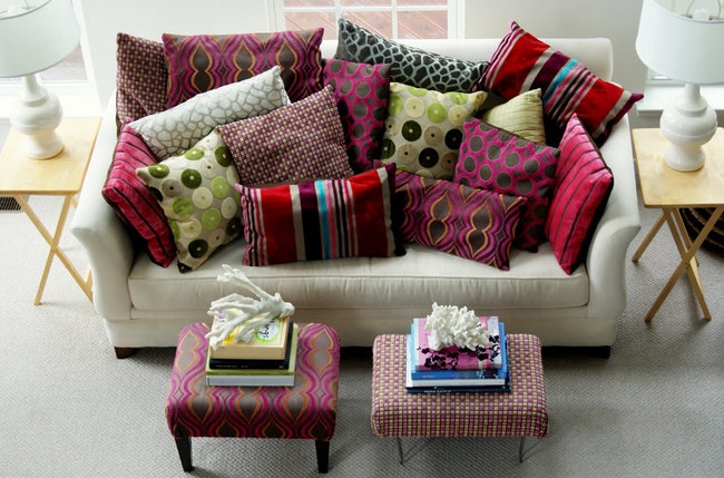 Декоративные подушки в интерьере фото вариантов оформления помещений | Admagazine