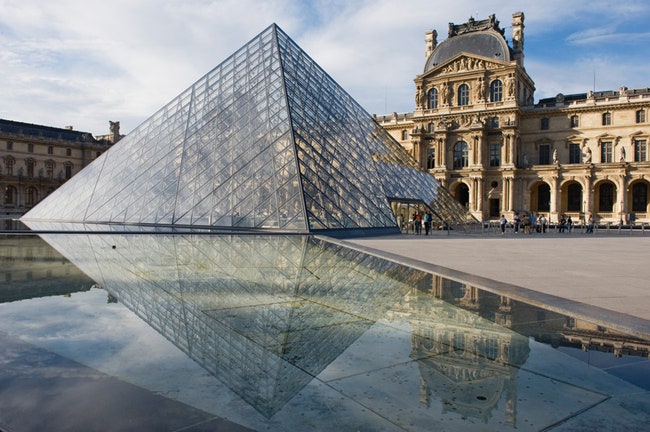 Бэй Юймин пост почитания автора знаменитых стеклянных пирамид Лувра