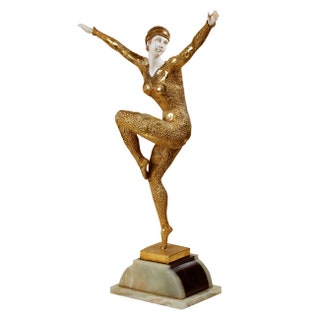Скульптура “Танцовщица из Капуртхалы” скульптор Димитрий Чипарус в салоне Voix в галерее “Времена года”. Цена — 7 984...
