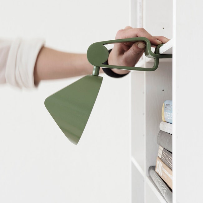 Лампа Snap на прищепке от датского дизайнера Мари Хессельдаль | Admagazine