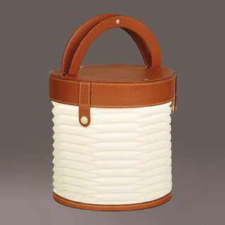 Портативный светильник The Miller Lamp коллекция Objets Nomades дизайнер Гвенаэль Николя Louis Vuitton.