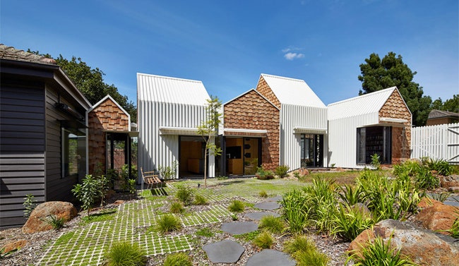 Дом в виде минидеревне в Мельбурне проект Tower House от Эндрю Мейнарда