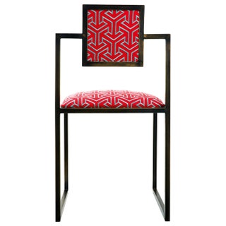 Square Chair обитый тканью от Dedar по дизайну делла Фемины.
