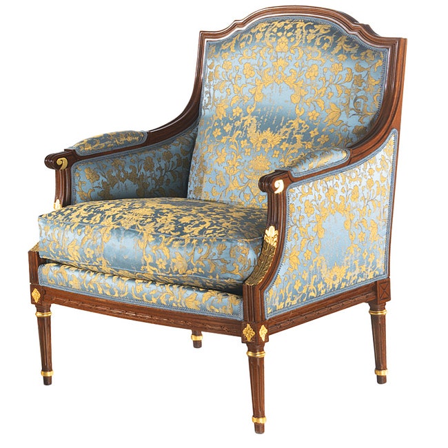 Кресло из коллекции Dante орех бук шелк фабрики Rubelli сусальное золото.