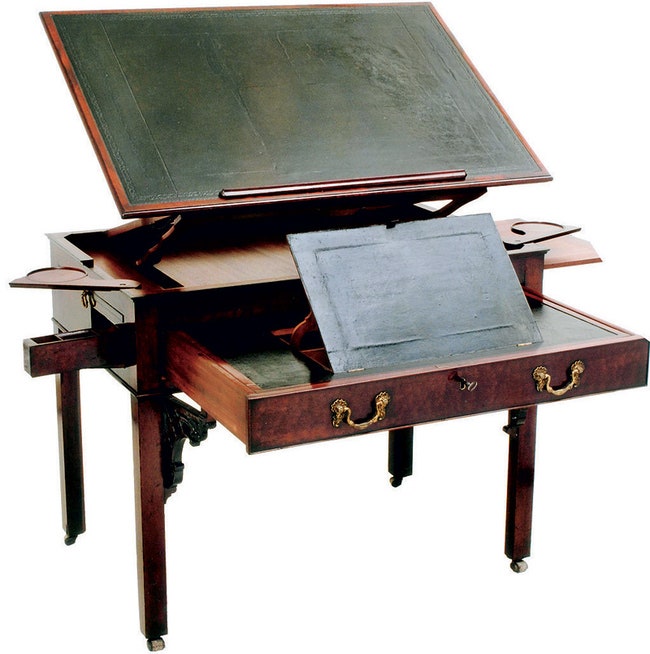 Стол архитектора изготовленный Давидом Рентгеном в 1785 году. Этот компактный столик раскладывается в...