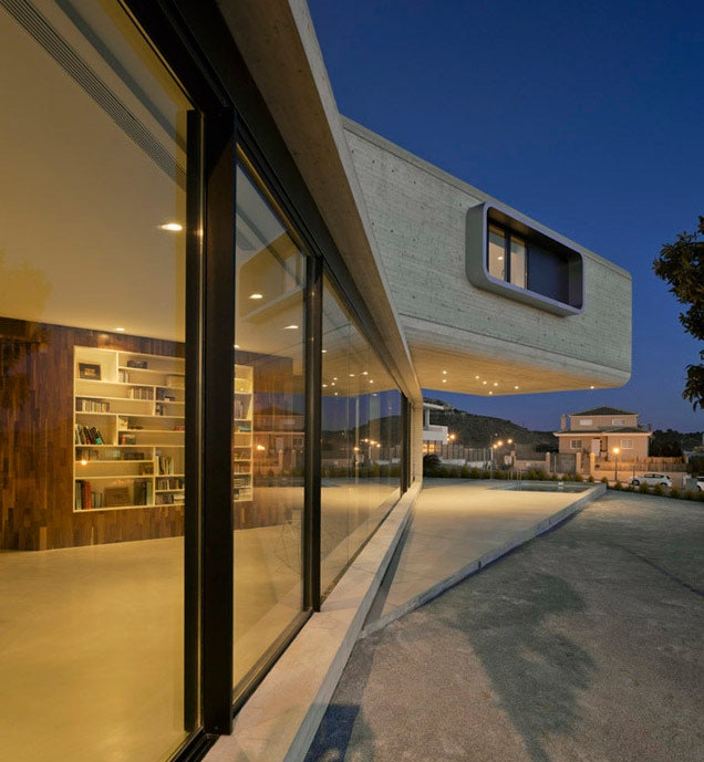 Консольный дом в Испании проект архитекторов из студии Clavel Arquitectos | Admagazine