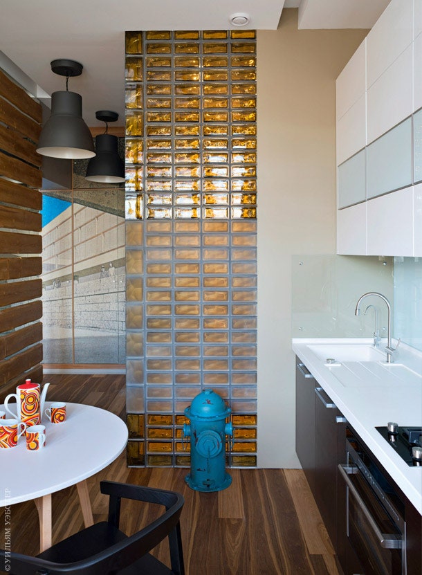 Интерьеры маленькой квартиры в Москве с отсылкой к эстетике лофта | Admagazine