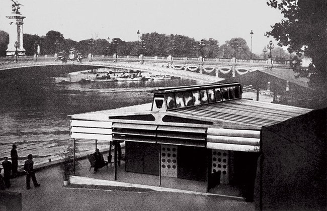 1949 год. Дом для директора колледжа в Ниамее на выставке Equipment de lUnion Française на берегу Сены.
