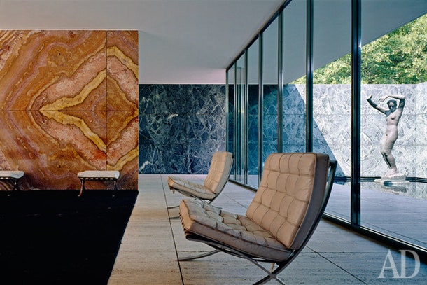Самое знаменитое здание “современного стиля”  павильон Германии в Барселоне работы Людвига Мис ван дер Роэ  появилось...