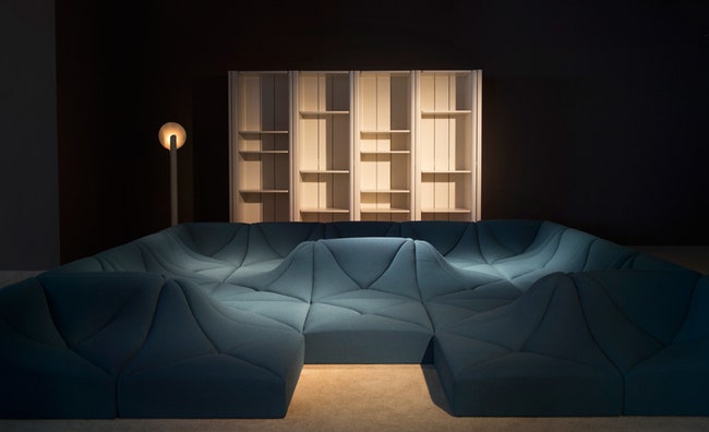 Выставка Playing with shapes в Майами где была представлена мебель по дизайну Пьера Полена. Все предметы существуют в...