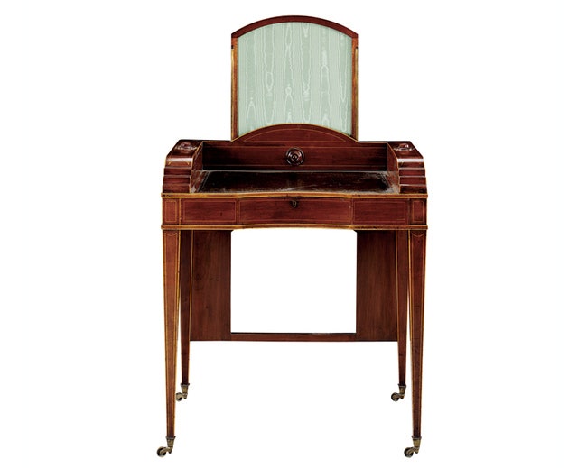 Дамский письменный стол сделан по проекту Томаса Шератона 1800.