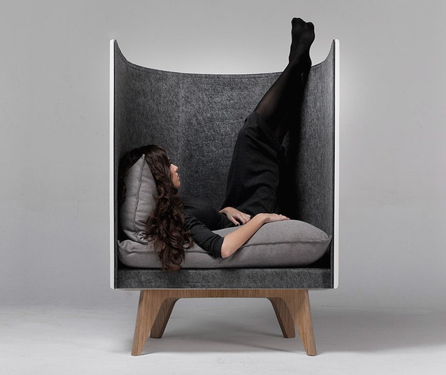 Кресло V1 от украинского дизайнбюро ODESD2 мебель для уединения в любой обстановке | Admagazine