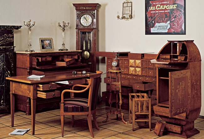Слева направо письменный стол коллекция Taormina вишня Bizzotto кресло дерево текстиль Selva комод орех мрамор Pietro...
